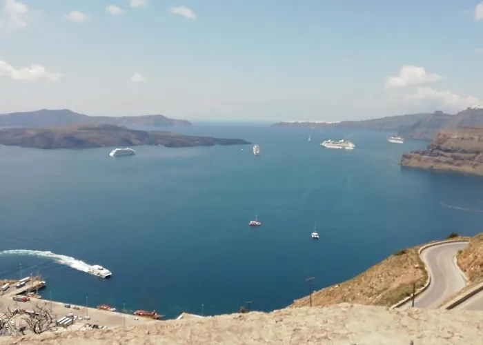 Poudras Amazing View Caldera Ormos Athinios